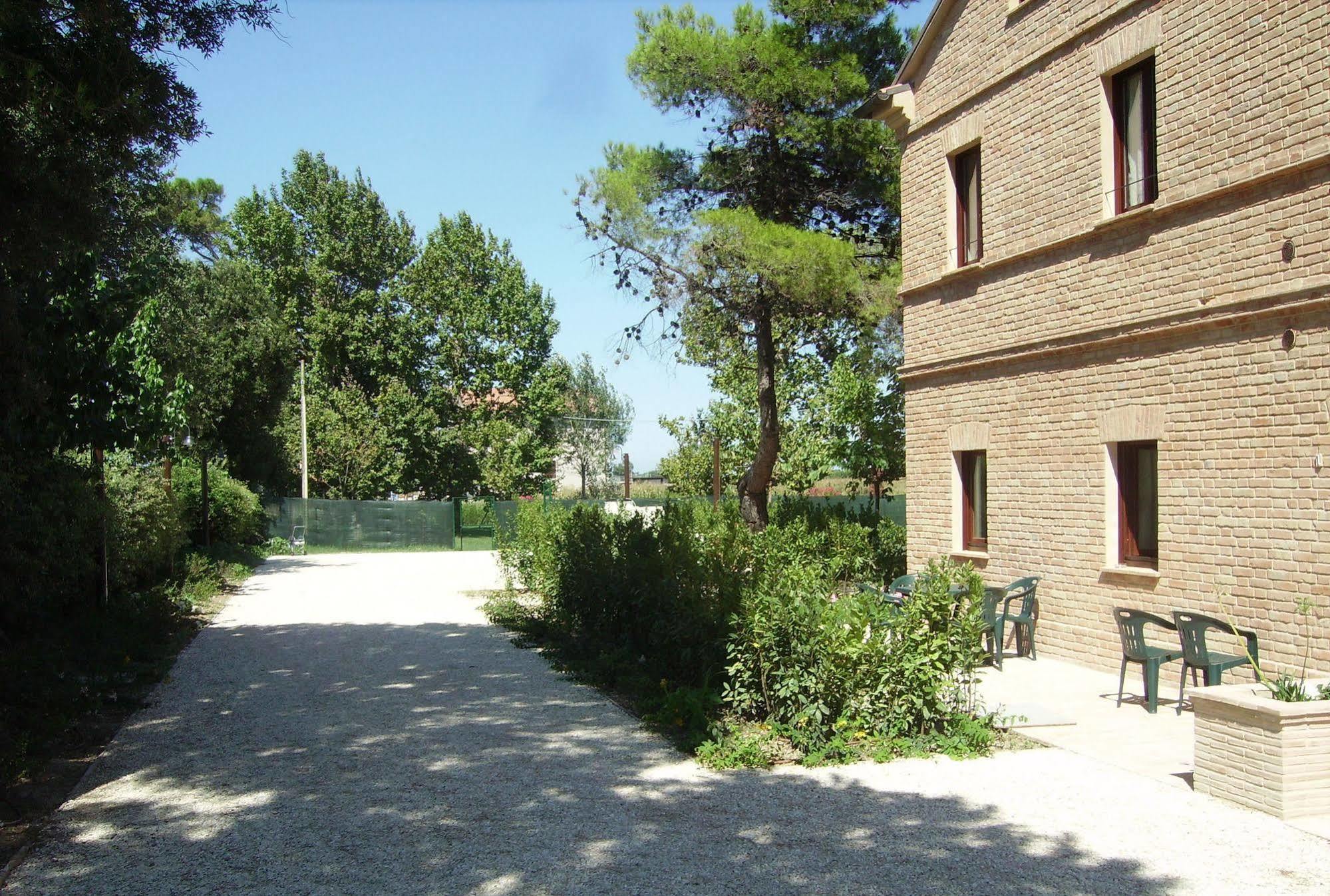 منزل الضيف بوتنزا بيسينا  في Agriturismo La Fonte Di San Girio المظهر الخارجي الصورة